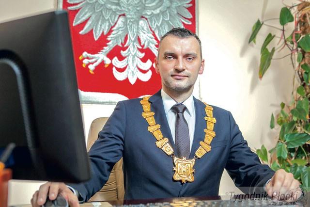 Zajrzyj na Facebook burmistrza