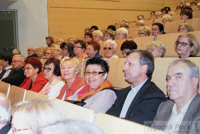 Przybyło studentów-seniorów