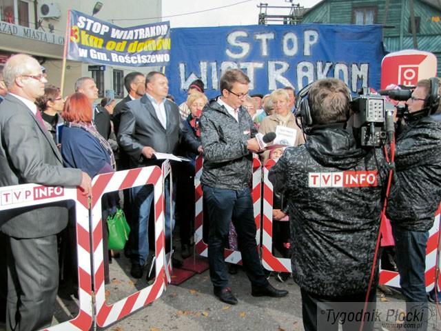 Wiatraki przed kamerami