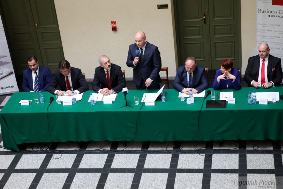 Debata przedwyborcza – kandydaci na Prezydenta Miasta Płocka [WIDEO, ZDJĘCIA]