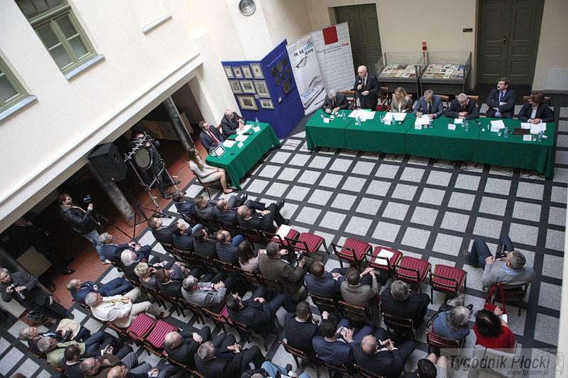 Znani politycy już po debacie [ZDJĘCIA]