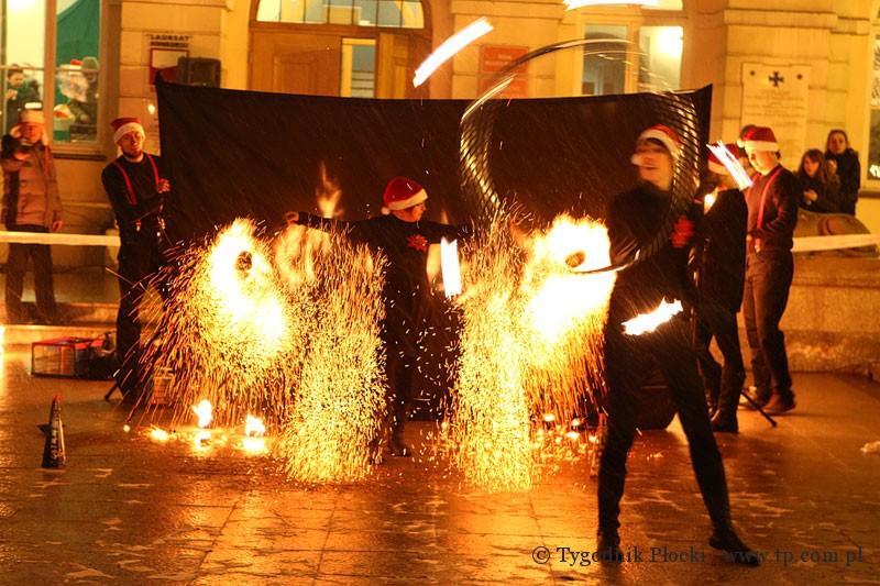 Mikołajki przed ratuszem [FOTO, WIDEO]