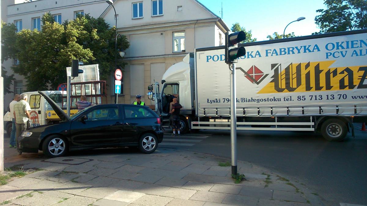Poranna kolizja w centrum Płocka