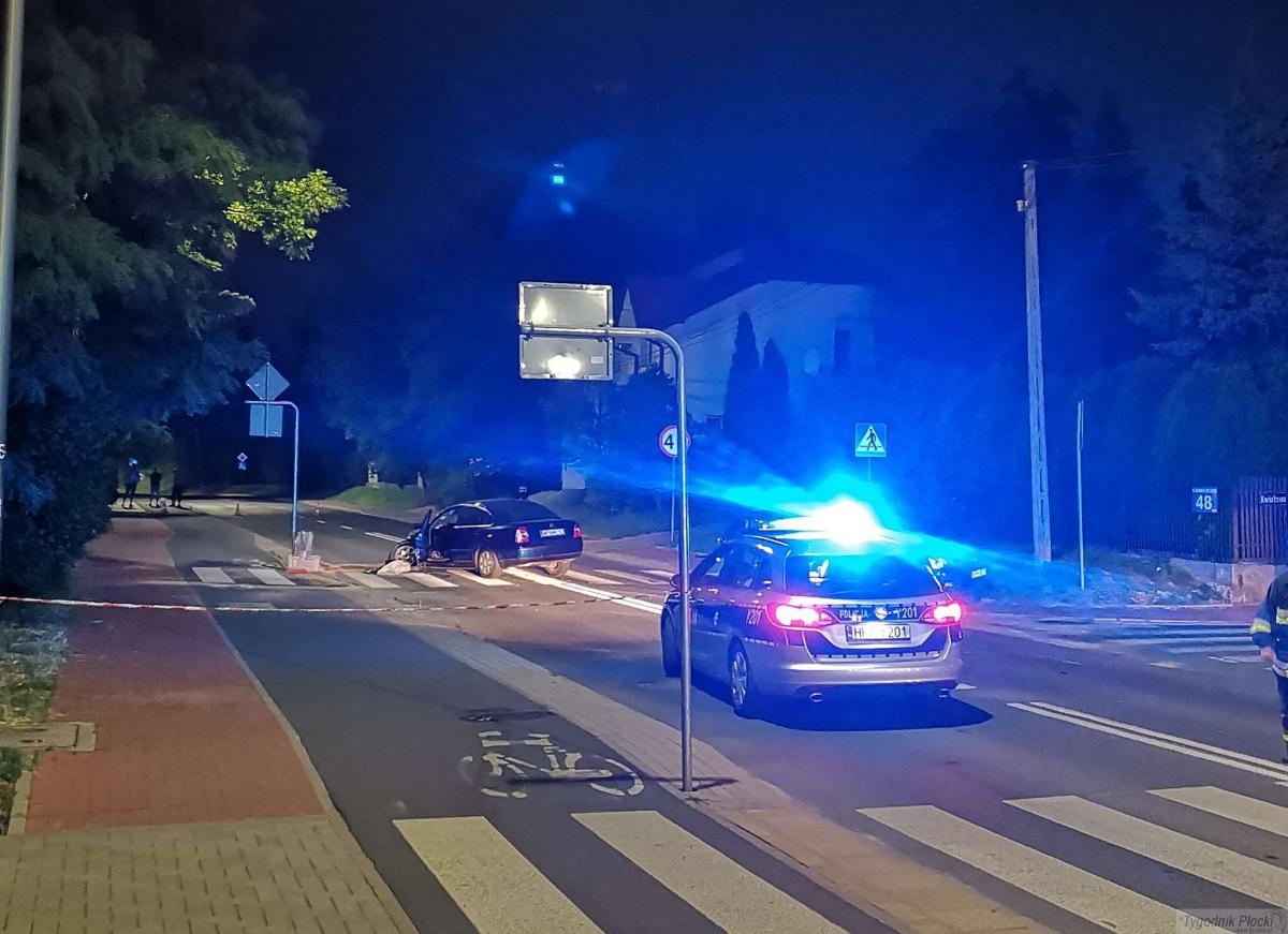 Nocne zderzenie na ul. Kazimierza Wielkiego. Jedna osoba w szpitalu