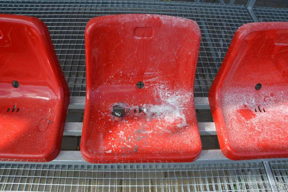 Dramat na stadionie [ZDJĘCIA]. Burmistrz wstrzymuje dotację dla Klubu