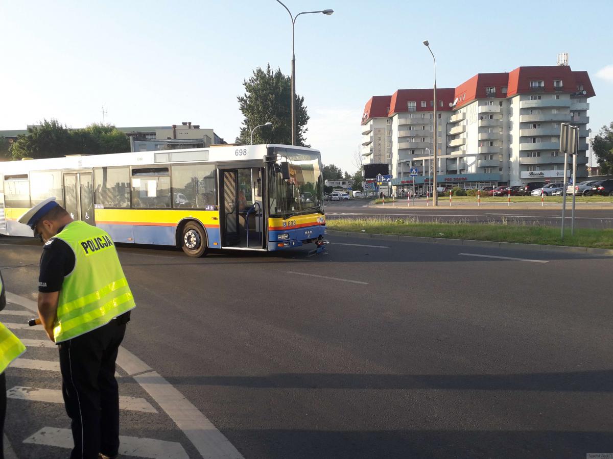 Kolizja autobusu KM na Podolszycach