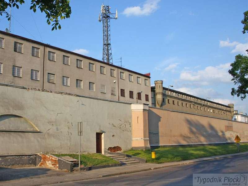 Miasto za więziennym murem