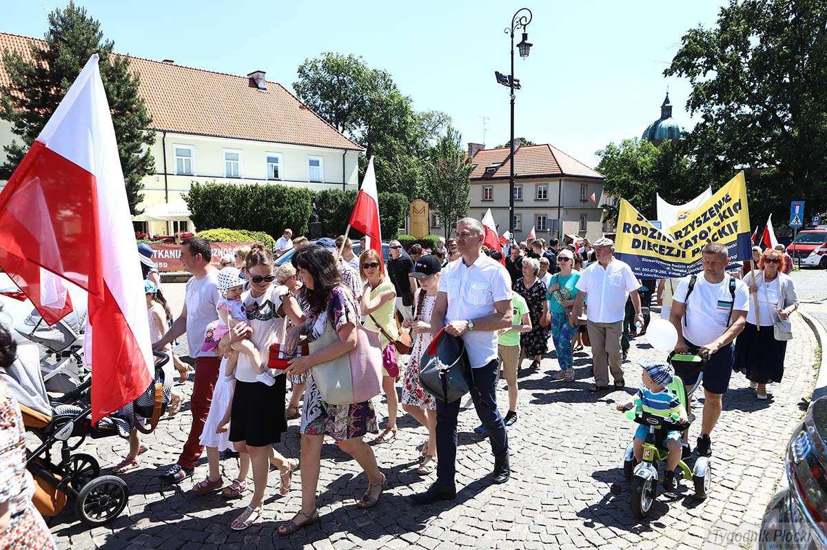 Marsz dla Życia i Rodziny w Płocku [ZDJĘCIA]