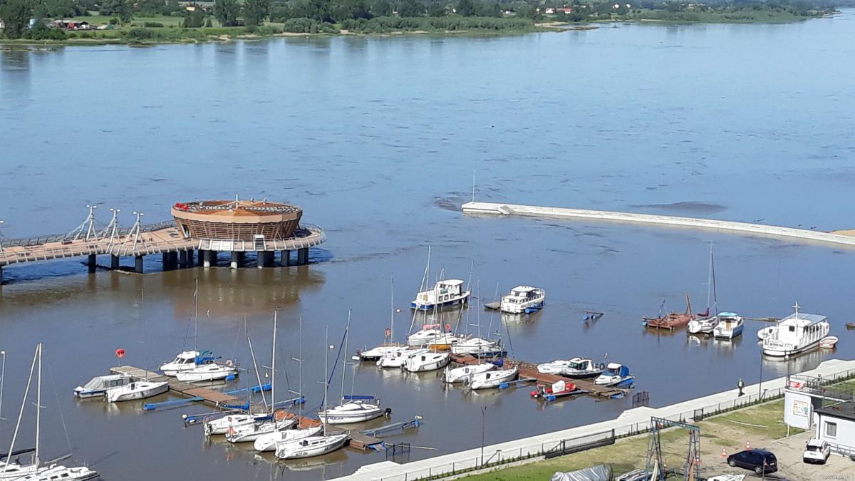 W Płocku wciąż obowiązuje alarm przeciwpowodziowy