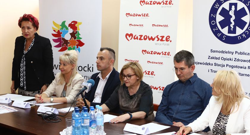 Płockie pogotowie będzie szkoliło 300 seniorów