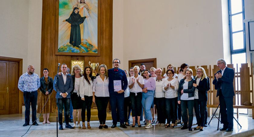 Chóry na podium