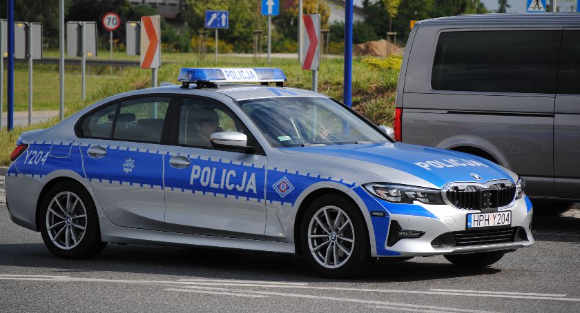 Plaga kradzieży tablic rejestracyjnych w Płocku. Do czego są potrzebne? 