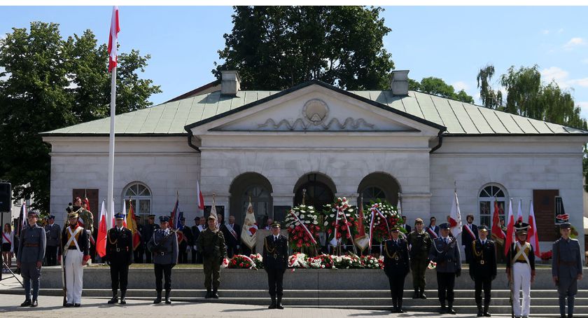 Płocczanie uczcili święto Wojska Polskiego [ZDJĘCIA]