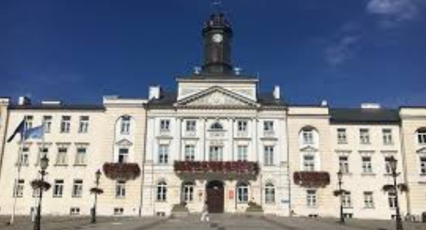 Portal interesanta. Wydział geodezji płockiego ratusza zaprasza na spotkanie