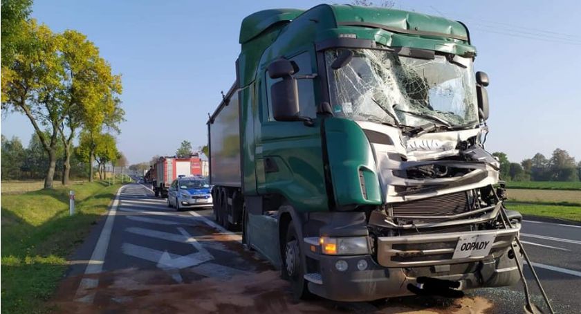 Ciężarówki zderzyły się w Stropkowie 