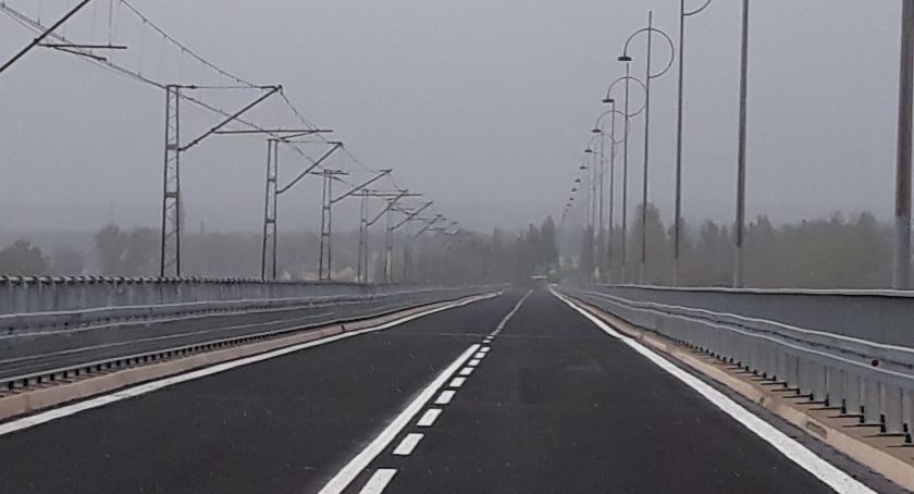 Prace na starym zakończyły się w terminie. Od jutra na stare trasy wracają autobusy