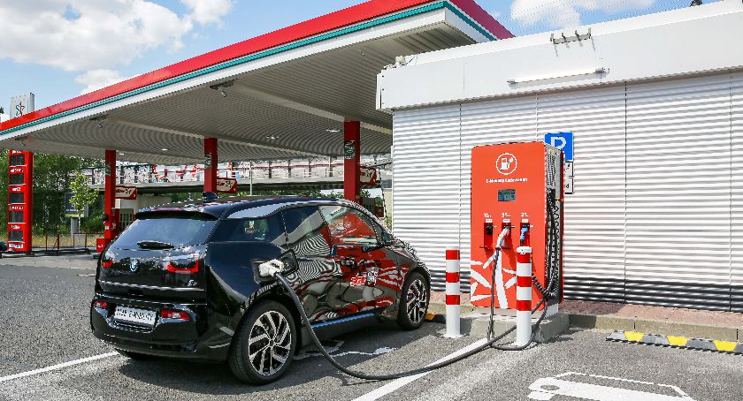 Ładowarki do... samochodów i inne paliwa alternatywne