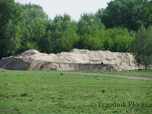 Odbudowali wały