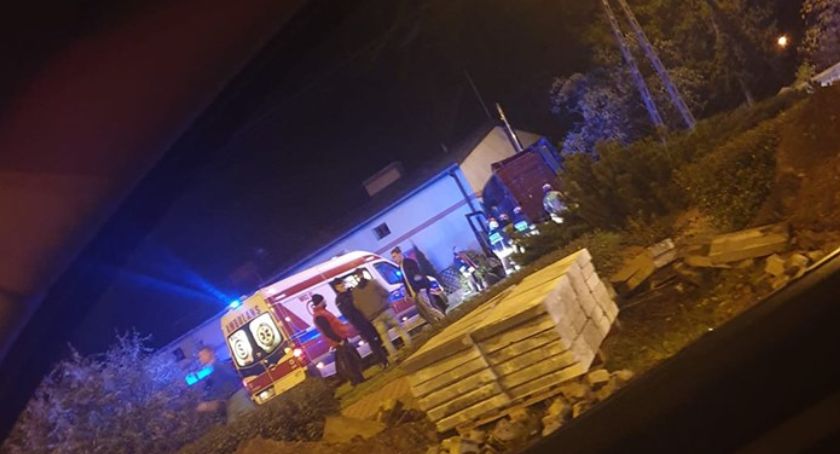 Ciężarówka wjechała w dom