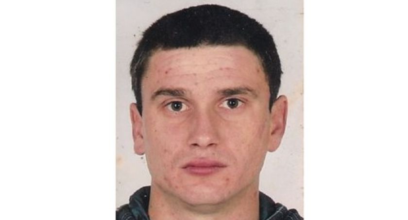 Zostawił otwarty pojazd z kluczykami i zniknął. Wszyscy szukają Piotra Piotrowskiego  