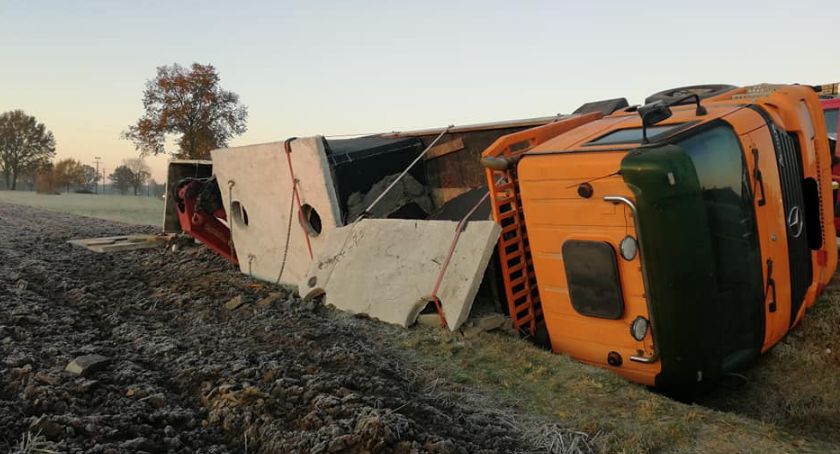 Pierwsze przymrozki, taniec na lodzie i leżakowanie na drodze 
