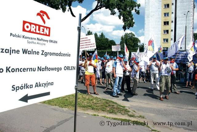 Zarząd PKN chce zamrozić płace