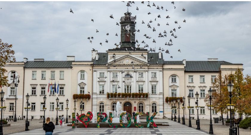 Urząd Miasta Płocka. Jakie sprawy załatwisz w sobotę?