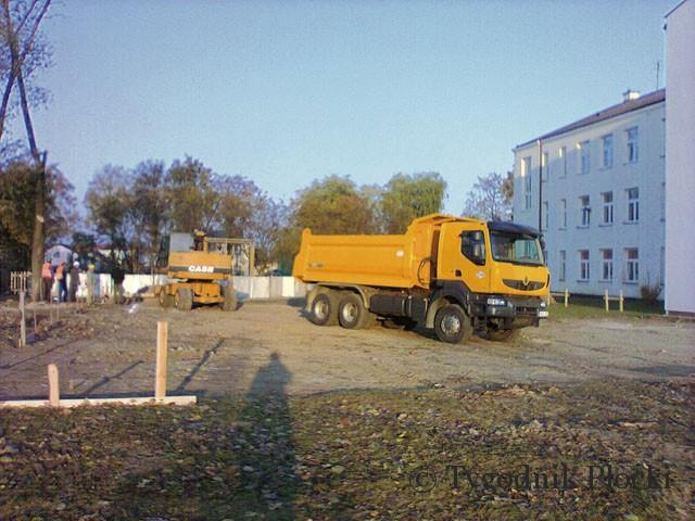 Rośnie hala