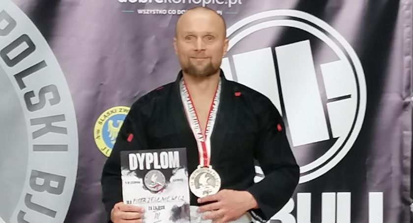 Jeden z najlepszych w Jiu – Jitsu. Z takim policjantem można czuć się bezpiecznie.