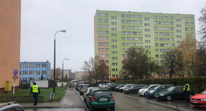 Ul. Kossobudzkiego 9 już bezpieczna. Mieszkańcy mogą wracać do domu