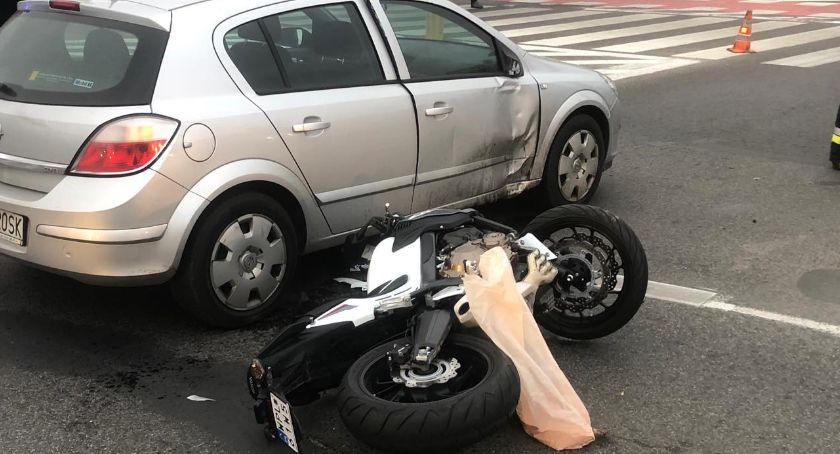 Wypadek koło dworca. Ranny motocyklista  [AKTUALIZACJA]