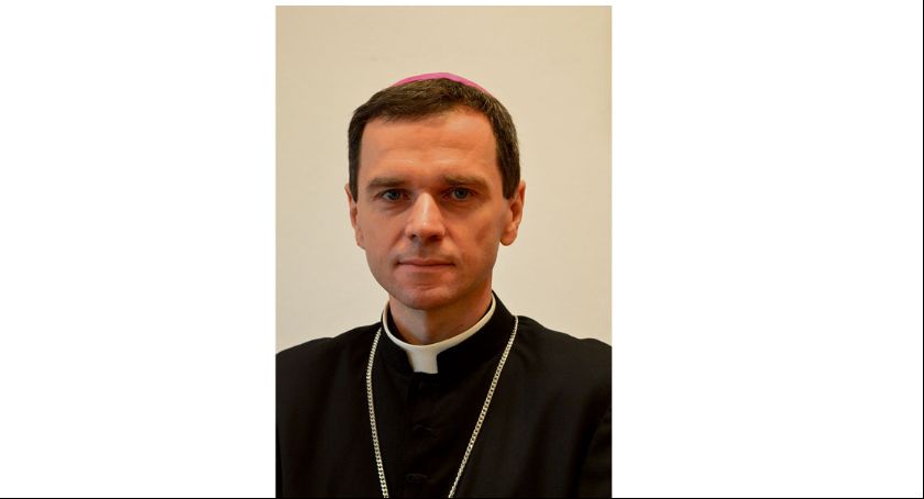Życzenia księdza biskupa Mirosława Milewskiego  dla czytelników Tygodnika Płockiego