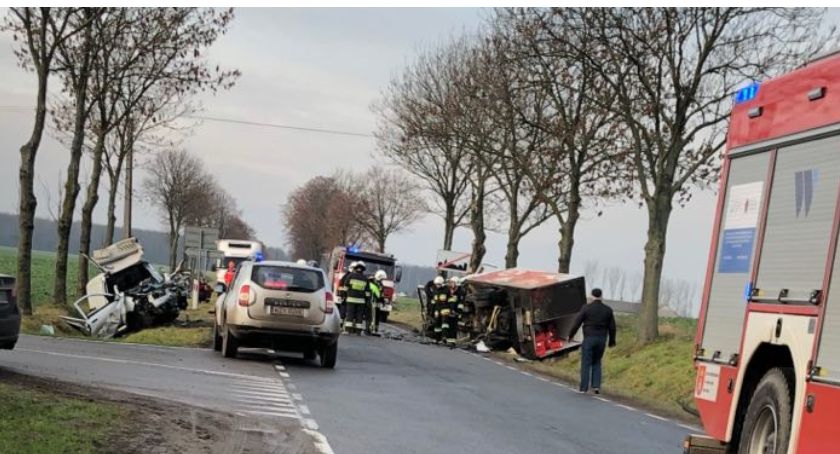Czołówka w Kamionkach. Jedna osoba w szpitalu