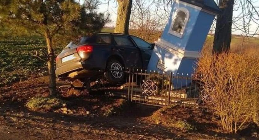 W Brochocinku zatrzymała ich... kapliczka [ZDJĘCIA]