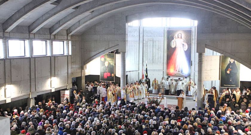 Uroczystości rocznicowe w płockim sanktuarium [ZDJĘCIA]