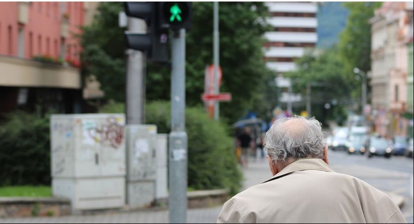 Emerytura z zagranicy opodatkowana w Polsce. Gdzie poświadczyć, że się żyje?