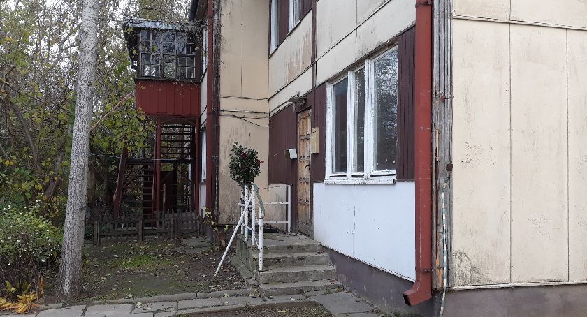 Jest wykonawca budowy kolejnego bloku przy ul. Miodowej. Prace potrwają do października