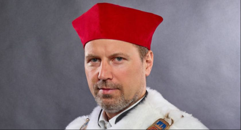 Płocka uczelnia ma nowego rektora. Kto będzie kierował od września?