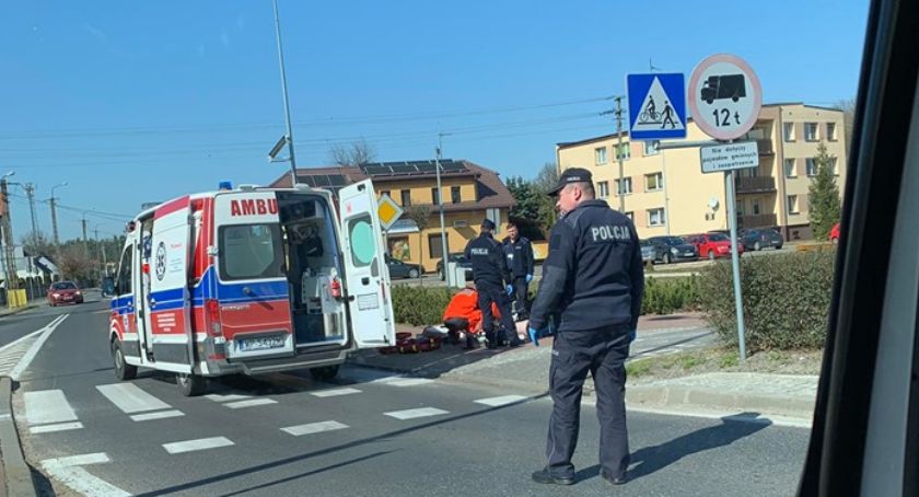 Mężczyzna zasłabł na rondzie