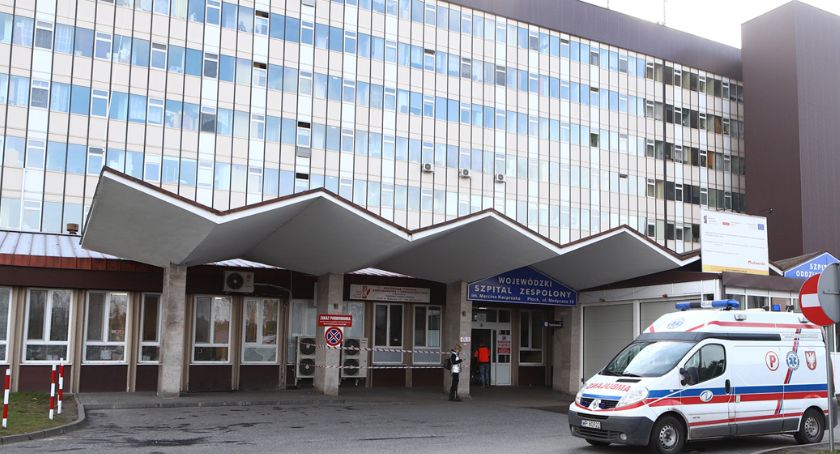 Uciekł ze szpitala. Policjanci szybko odnaleźli mężczyznę.