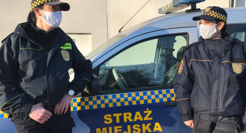 100 maseczek. Ratusz wspiera strażników