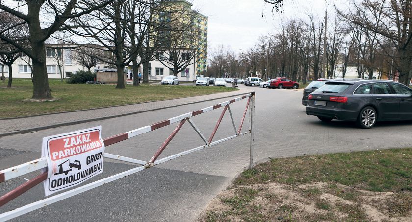 Parking przy Przychodni na ul. Miodowej tylko dla pacjentów