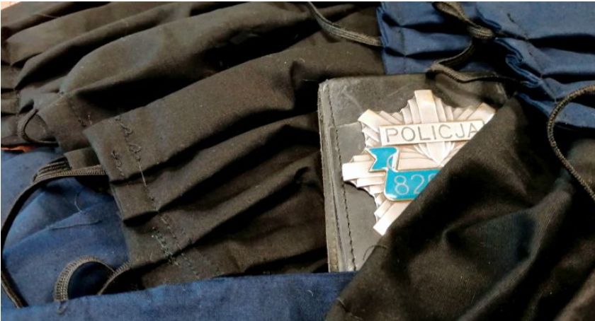 Po służbie siada do maszyny do szycia. Domowa akcja policjantki. 