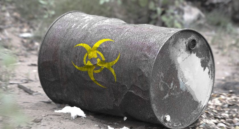 Nielegalne składowanie odpadów. Płocka prokuratura prowadzi śledztwo