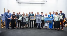 Rozstrzygnęliśmy 17. edycję Plebiscytu „Z Tumskiego Wzgórza” - Wydarzenie Roku 2023 Komu przypadły miedzioryty? Kim byli uhonorowani  akrylową Panoramą Płocka, jakie osoby dostały linoryty?