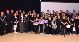 „Nie daj się złapać w sieć”. Uczniowie z Nowych Łubek poruszyli ważny problem 