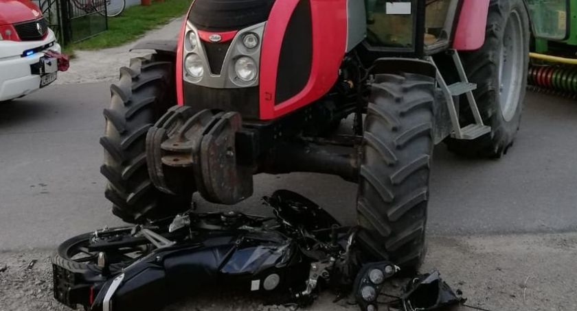 Zderzenie z ciągnikiem. Ranną 19-latkę zabrał śmigłowiec 
