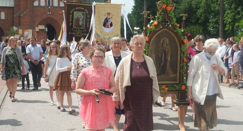 Mieszkańcy Ryk i okolicznych wsi licznie wzięli udział w uroczystości Bożego Ciała