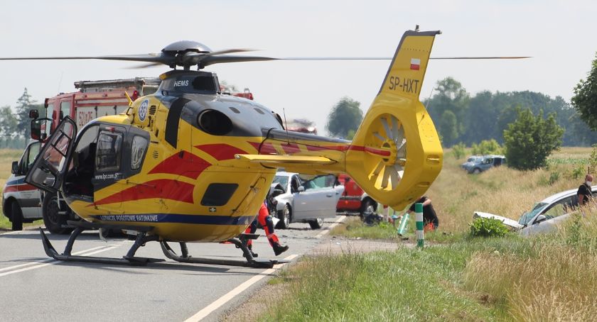 Droga krajowa nr 48 zablokowana. Zderzyły się dwie osobówki