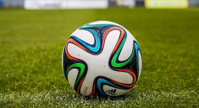 Radosny futbol w Okrzei
